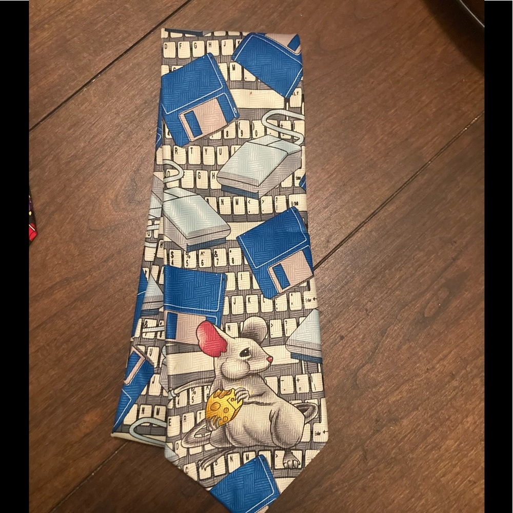 Vintage 90s Computer Floppy Disk Mouse w/ Cheese Necktie
